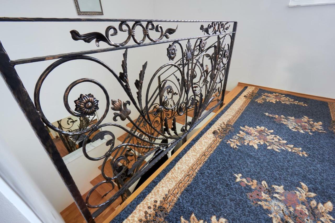 Charming Luxury Villa Sarajevo Exteriör bild